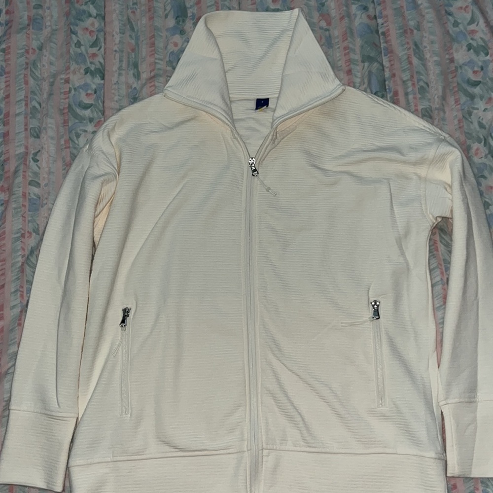 Small white beige sweater